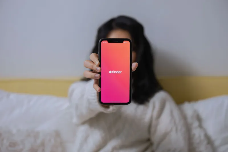Bienvenido al Casino del Amor: Por Qué las Apps de Citas No Quieren que Encuentres Pareja